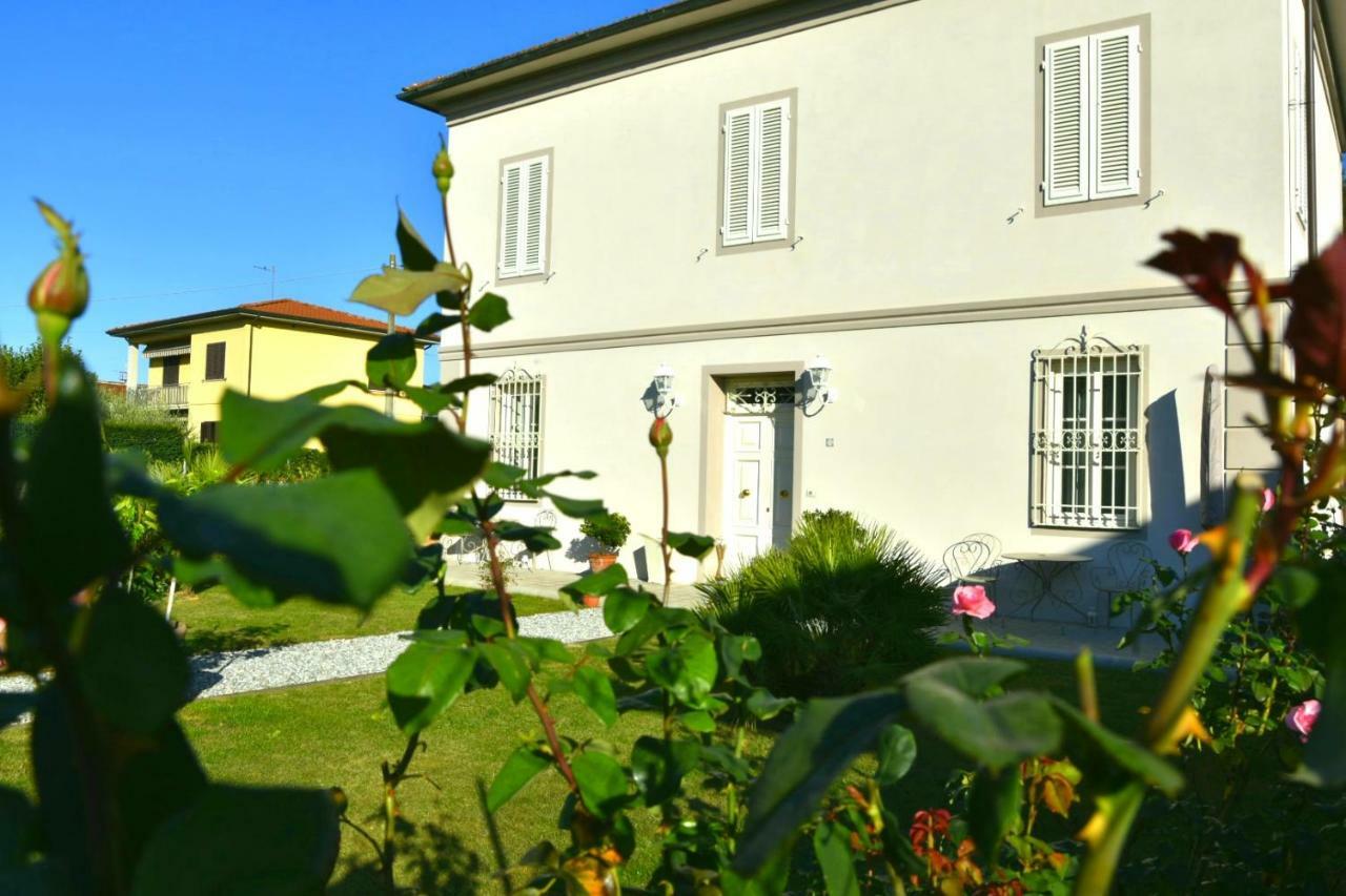 Casa Oliver Lucca Exterior foto